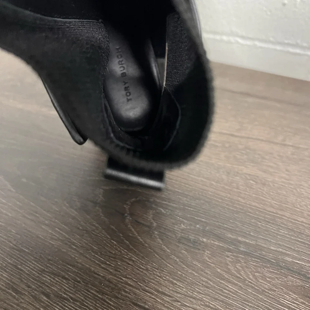 Tory Burch Double T Chelsea Boots Womens 8 Black Leather Ankle Pull On 8913